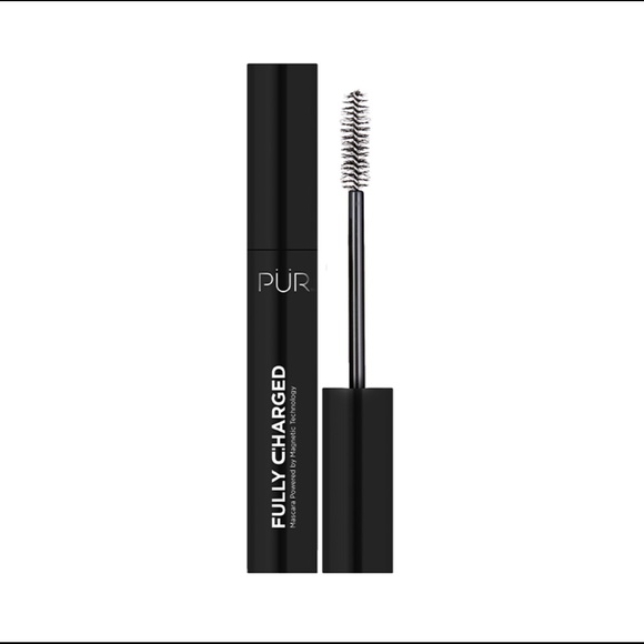 PUR Fully Charged Mascara Powered by Magnetic Technology - Picture 3 of 8
